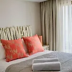 Luxury In La Isla, Puerto Banus *