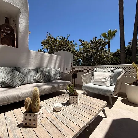 Luxury In La Isla, Puerto Banus Appartement