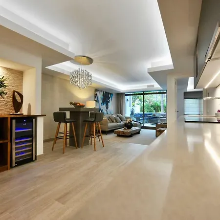 Luxury In La Isla, Puerto Banus Apartmán *