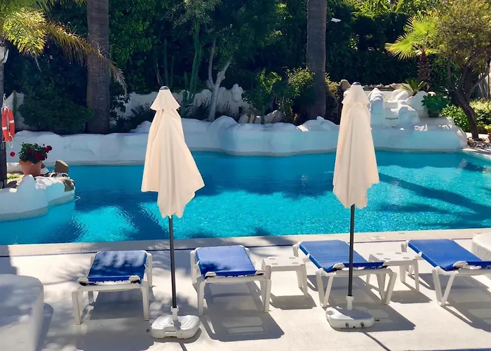 Lejlighed Luxury In La Isla, Puerto Banus Marbella